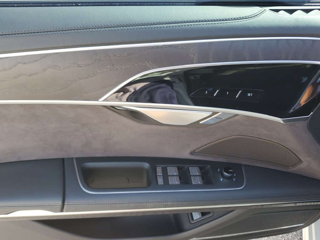 Certified 2024 Audi A8 L 3.0T AWD/4WD image 24