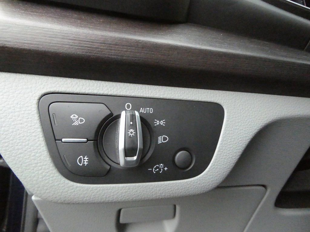 Used 2022 Audi Q5 2.0T Premium Plus image 24