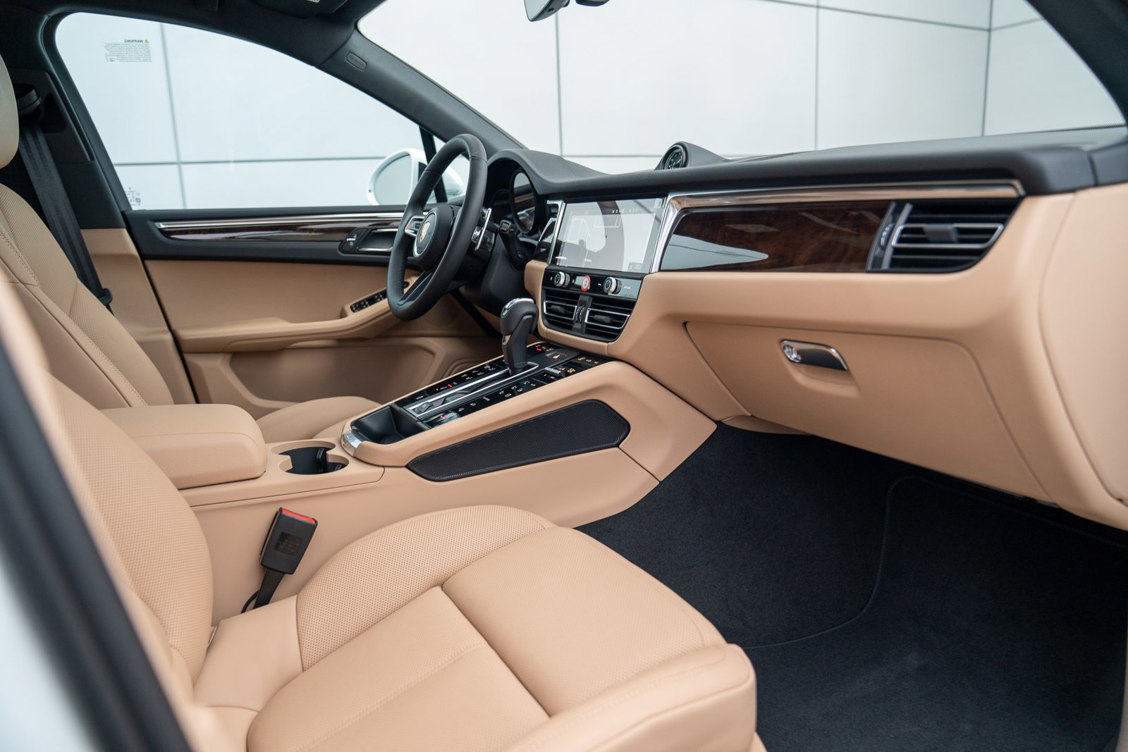 New 2026 Porsche Macan S image 26