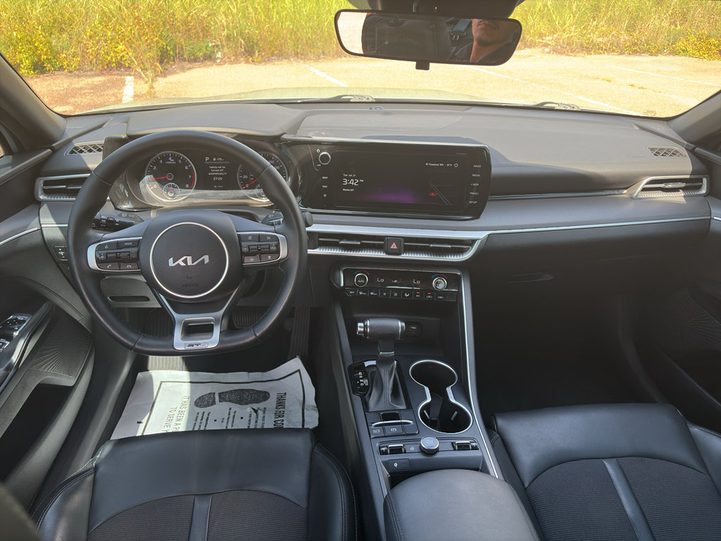 Used 2023 Kia K5 GT-Line w/ GT-Line Premium Package AWD/4WD image 10