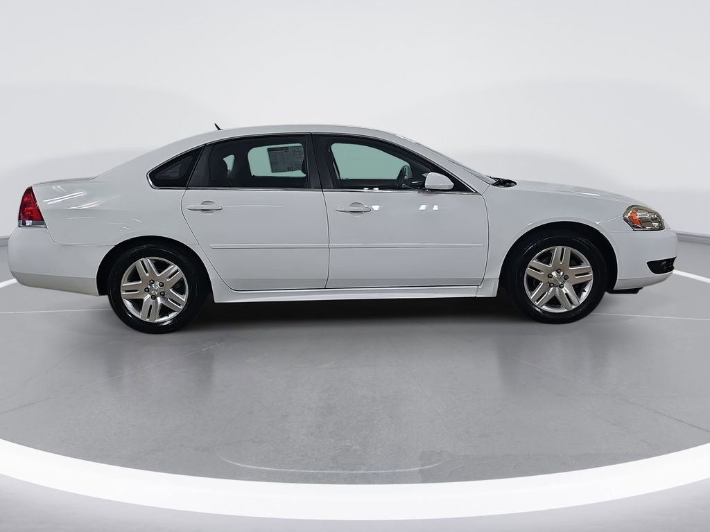 Used 2015 Chevrolet Impala LT w/ LT Sunroof Package image 2