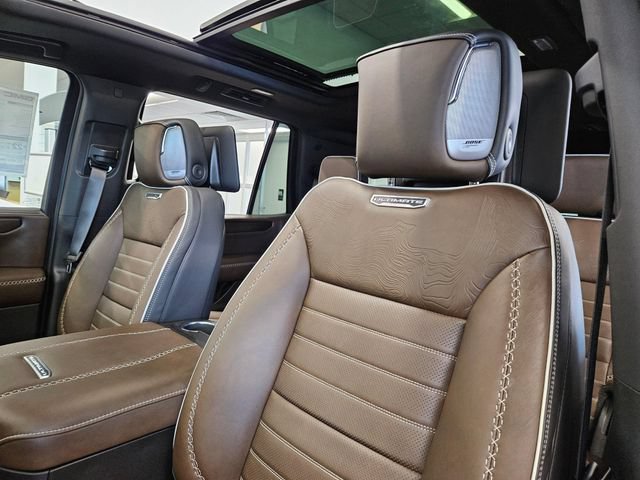 New 2026 GMC Yukon Denali Ultimate AWD/4WD image 23
