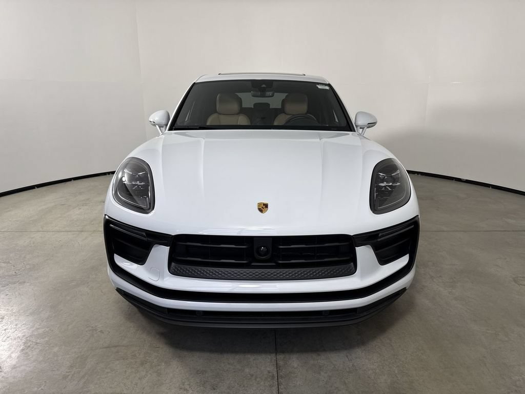 New 2026 Porsche Macan AWD/4WD image 10