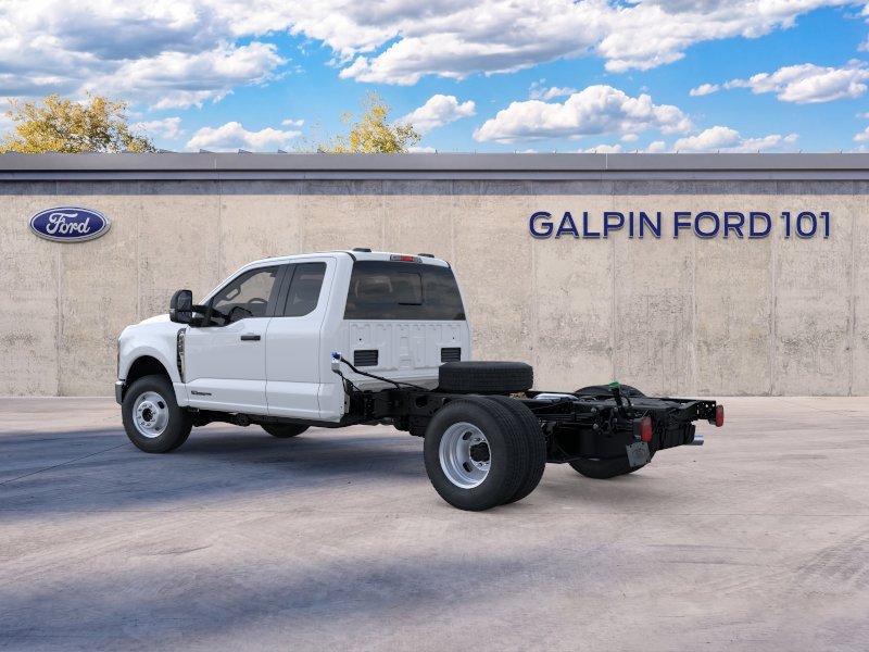 New 2026 Ford F350 XL w/ XL Chrome Package AWD/4WD image 4