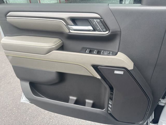 Used 2025 Chevrolet Silverado 2500 ZR2 w/ Technology Package image 22