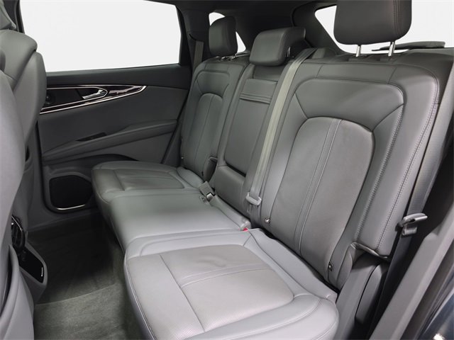 Certified 2022 Lincoln Nautilus Reserve w/ Equipment Group 201A image 11