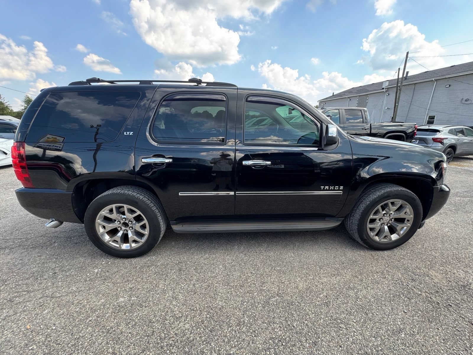 Used 2013 Chevrolet Tahoe LTZ AWD/4WD image 7