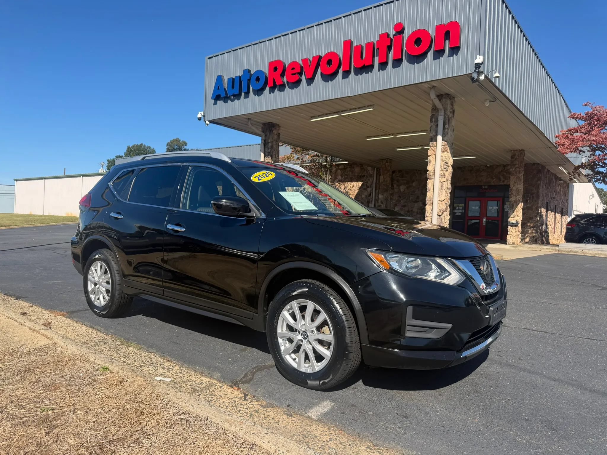 Used 2020 Nissan Rogue SV AWD/4WD image 1