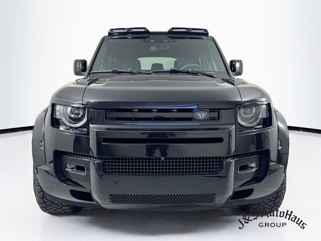 Used 2022 Land Rover Defender 110 V8 AWD/4WD image 2