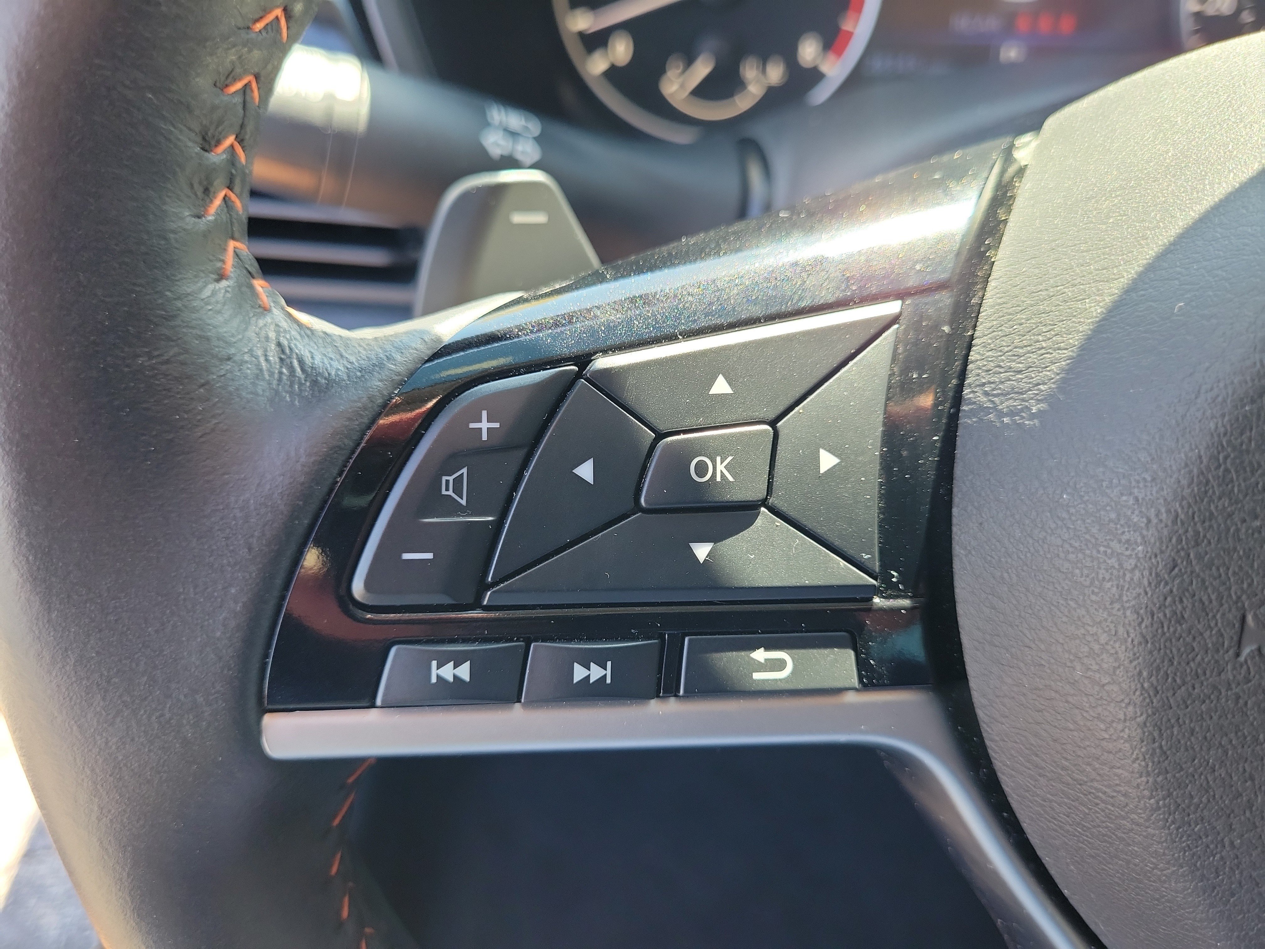 Certified 2024 Nissan Altima 2.0 SR FWD image 17