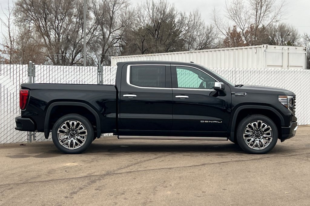 New 2026 GMC Sierra 1500 Denali Ultimate image 3