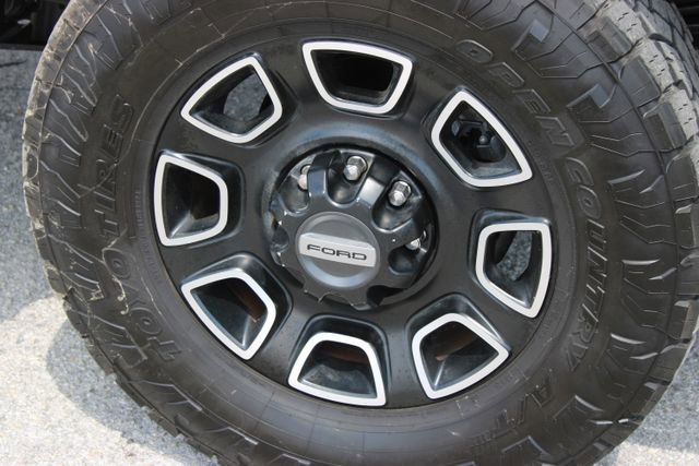 Used 2024 Ford F250 Platinum w/ FX4 Off-Road Package image 17