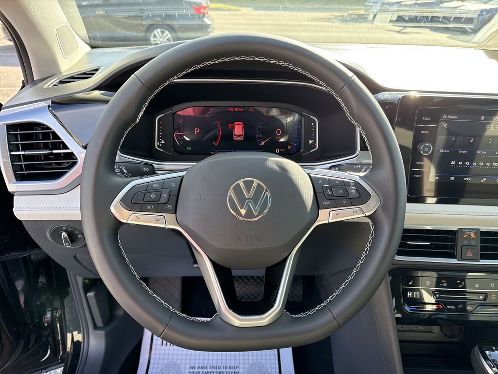 New 2026 Volkswagen Taos SEL image 26