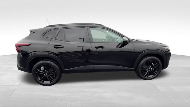 Used 2024 Chevrolet Trax ACTIV w/ Sunroof Package FWD image 8