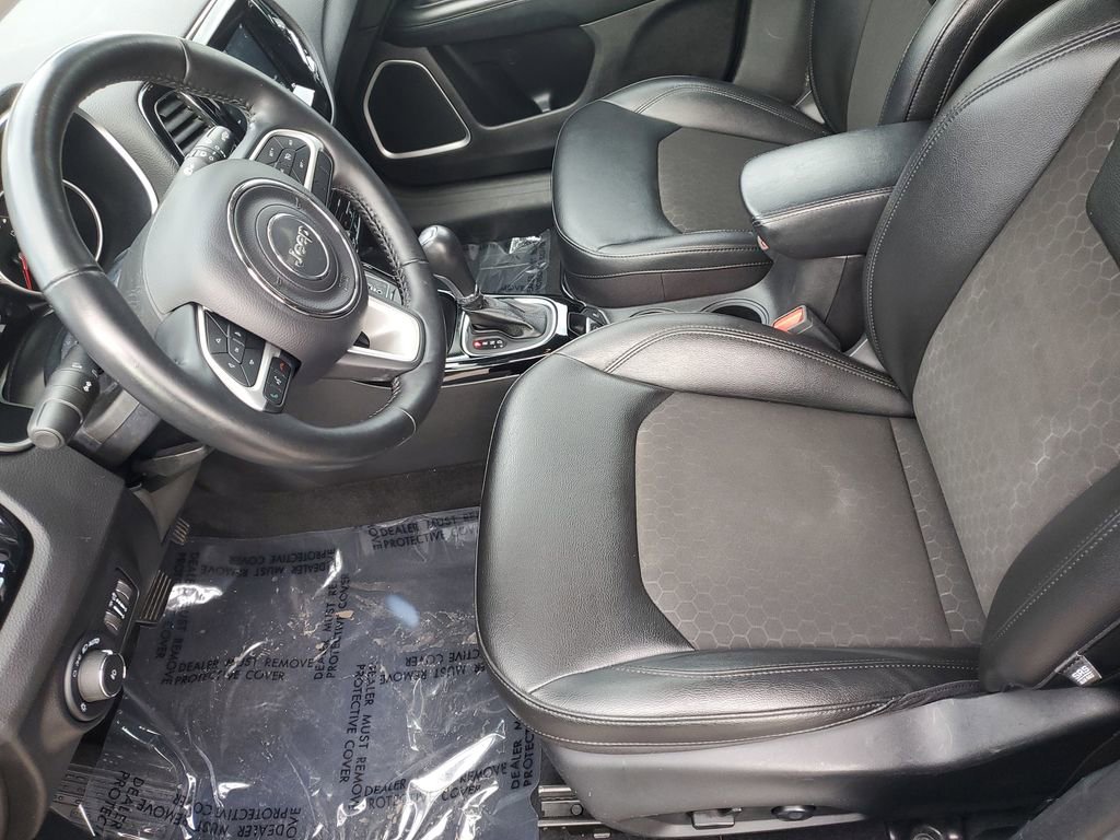 Used 2021 Jeep Compass Latitude image 17