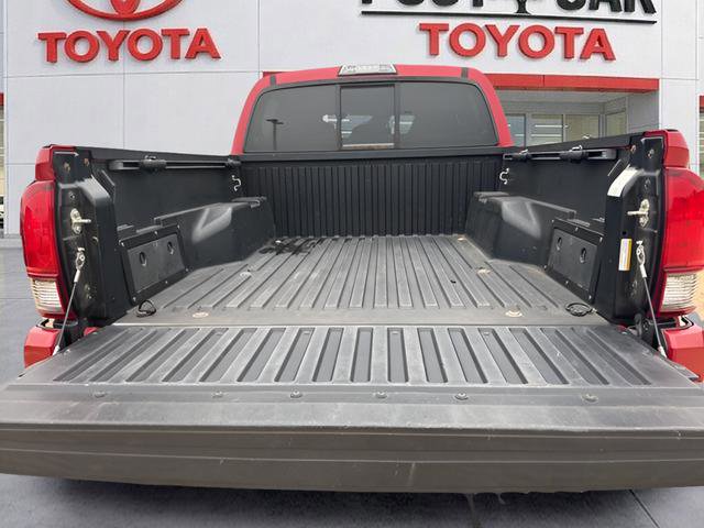Used 2018 Toyota Tacoma SR w/ SR Convenience Package image 18