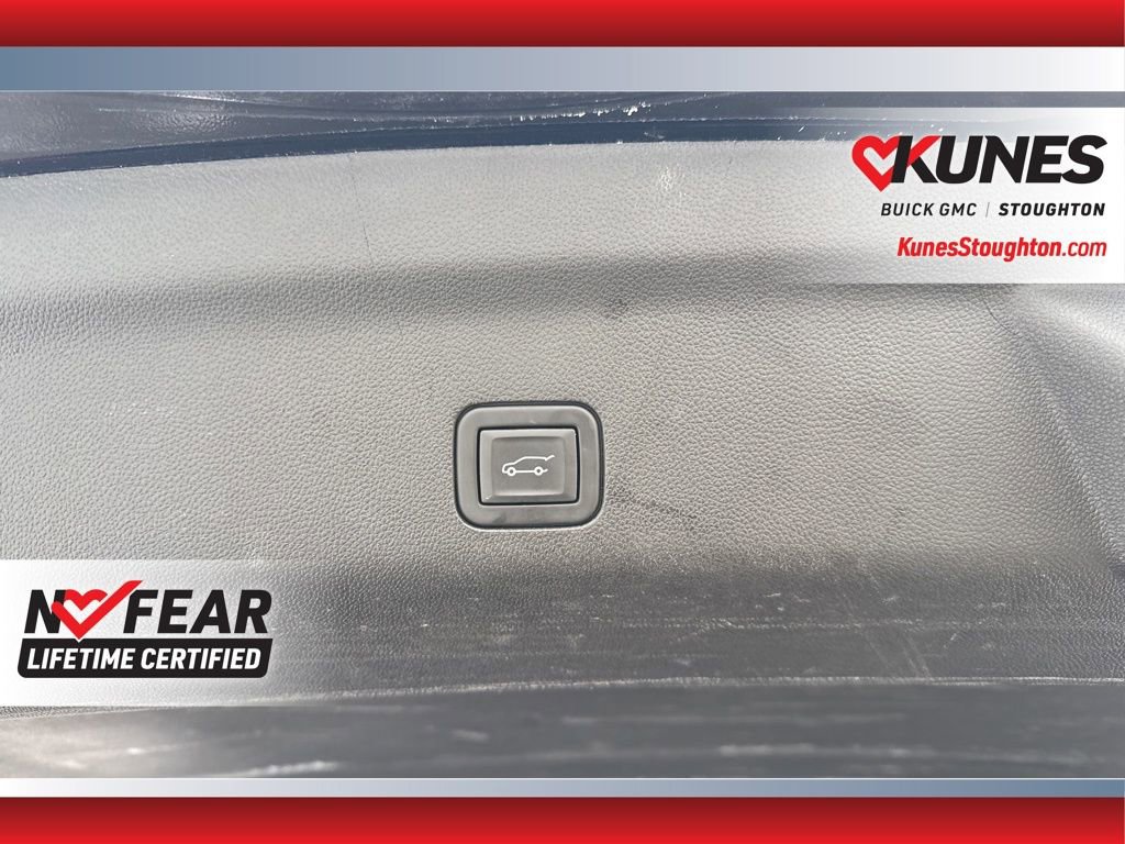 Used 2023 GMC Yukon Denali image 39