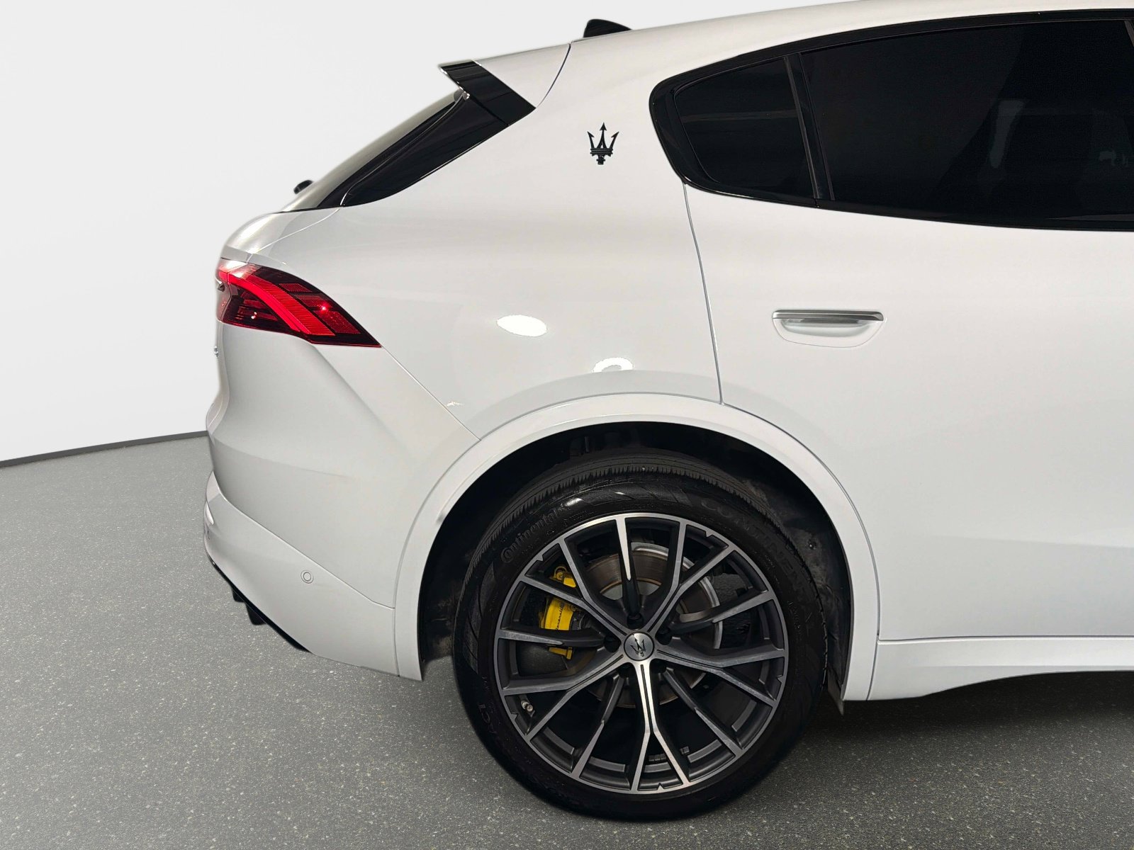 Used 2023 Maserati Grecale Modena AWD/4WD image 20
