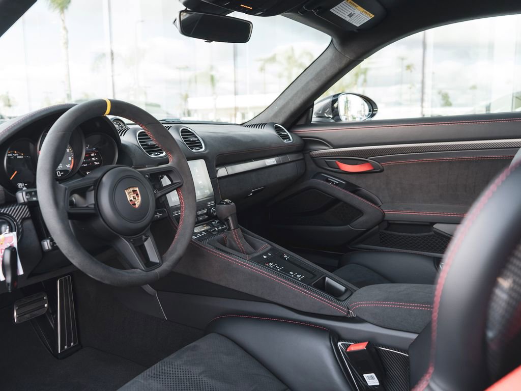 Used 2025 Porsche 718 Cayman GT4 RS image 5