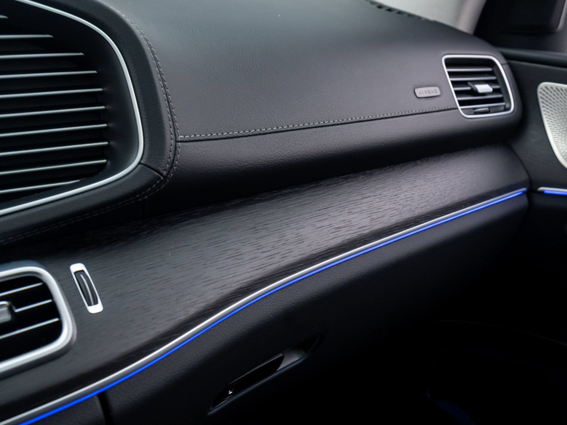 New 2026 Mercedes-Benz GLS 450 4MATIC image 34