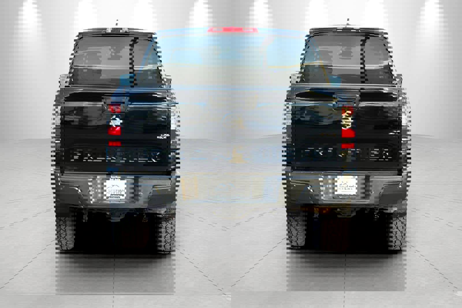 Used 2022 Nissan Frontier S w/ Technology Package image 7