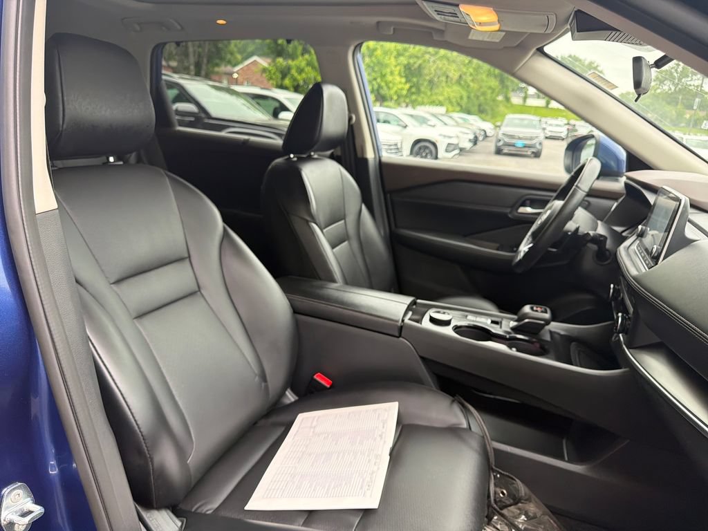Used 2023 Nissan Rogue SV w/ SV Premium B Package AWD/4WD image 44