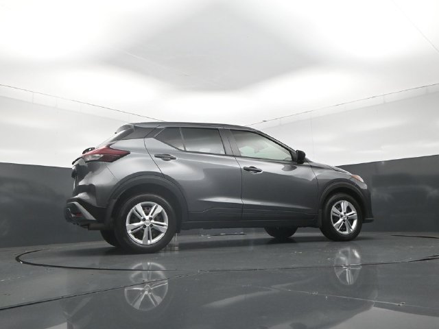 Certified 2025 Nissan Kicks Play S FWD image 35