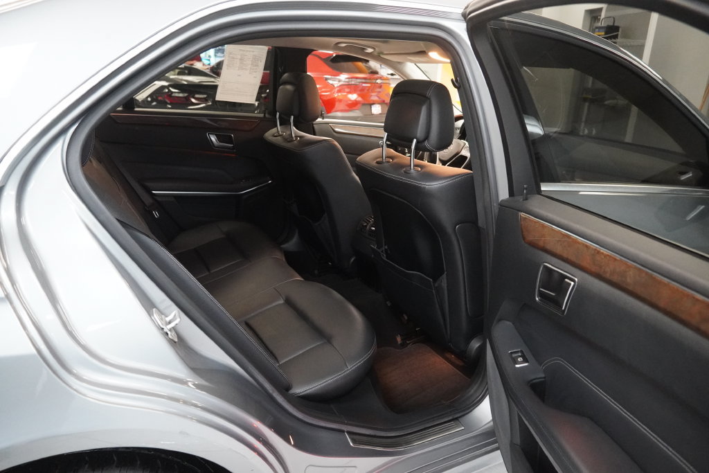Used 2014 Mercedes-Benz E 350 4MATIC Sedan w/ Premium 1 Package image 21