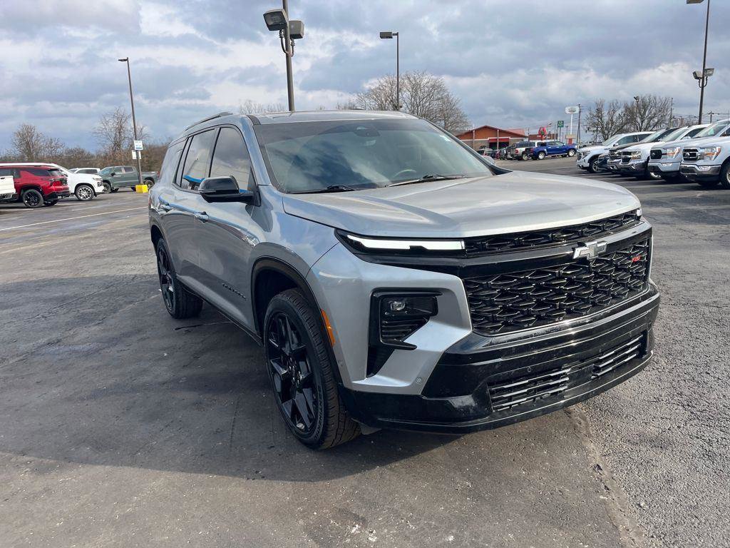 Used 2025 Chevrolet Traverse RS AWD/4WD image 7