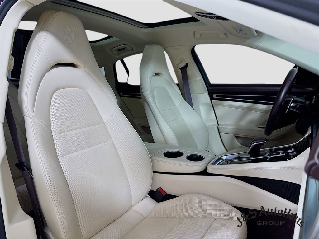 Used 2023 Porsche Panamera 4 Platinum Edition AWD/4WD image 35