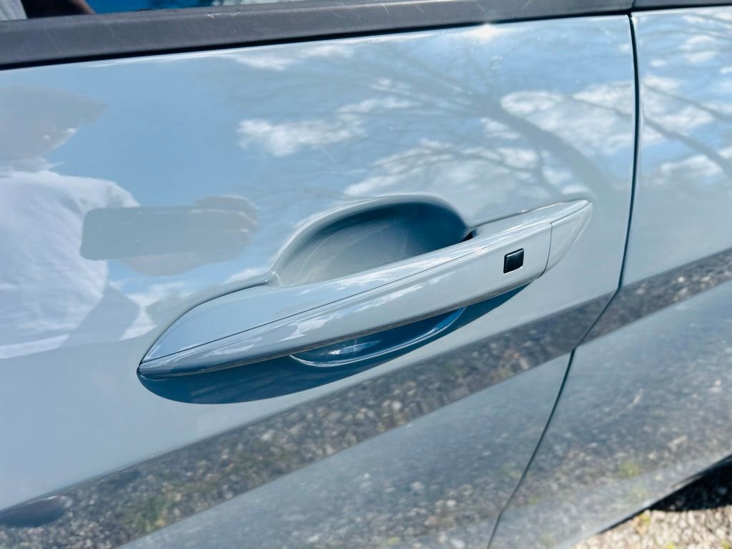 Used 2021 Hyundai Elantra SEL w/ Cargo Package image 11