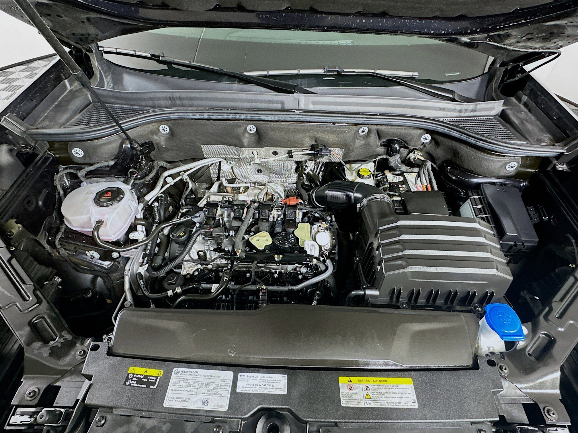 Used 2024 Volkswagen Atlas SE image 36