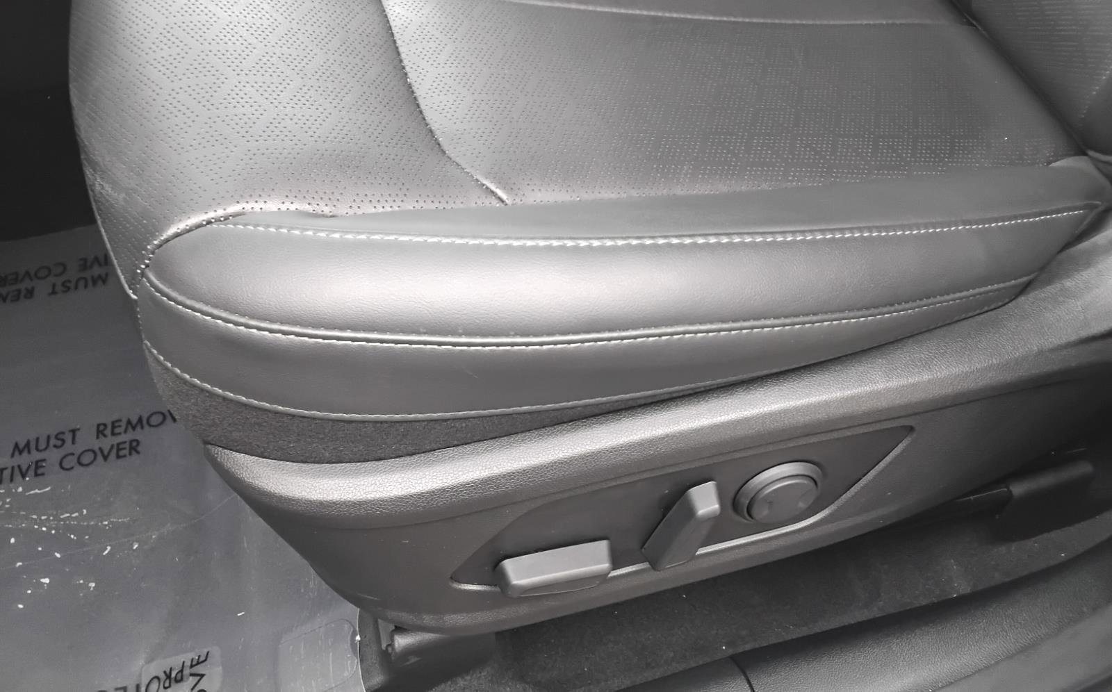 Used 2022 Kia Sorento EX w/ Panoramic Sunroof Package image 18