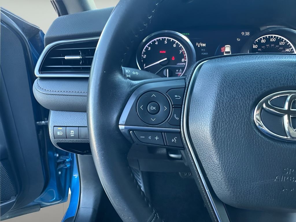 Used 2019 Toyota Camry XLE image 15