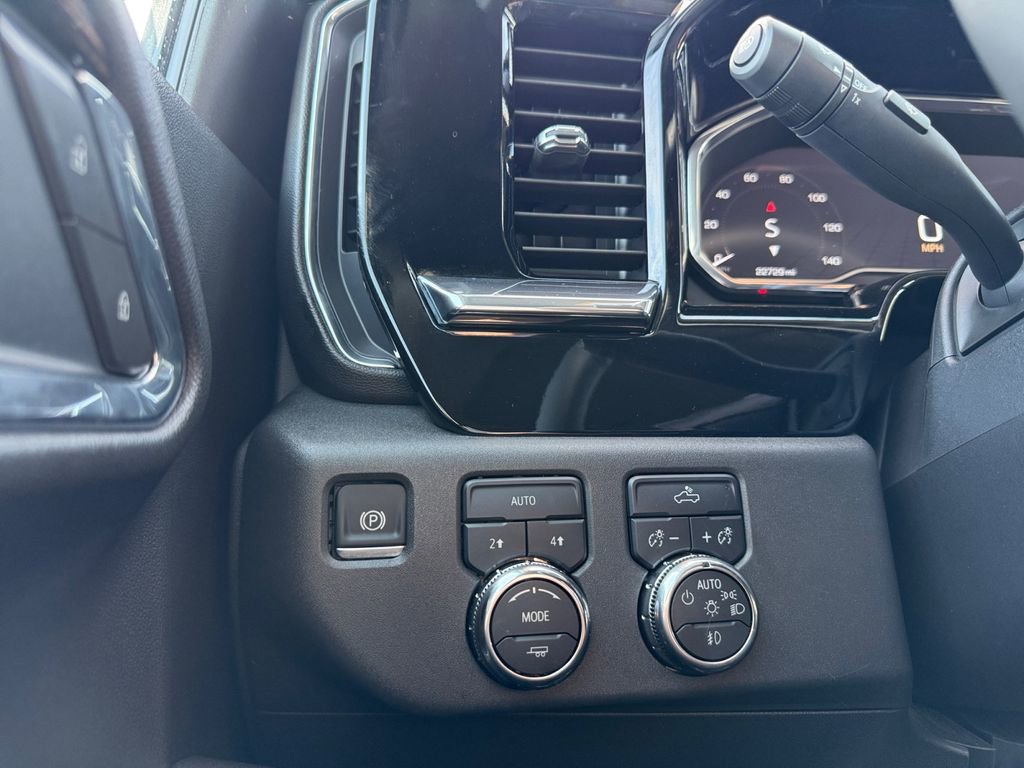 Certified 2025 GMC Sierra 1500 Elevation image 22