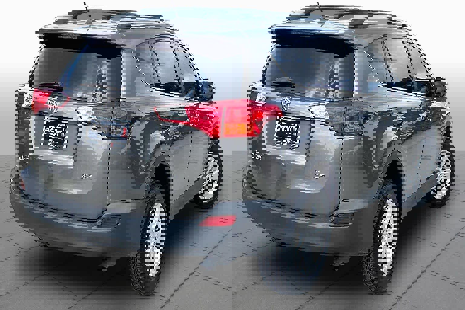 Used 2014 Toyota RAV4 XLE FWD image 13