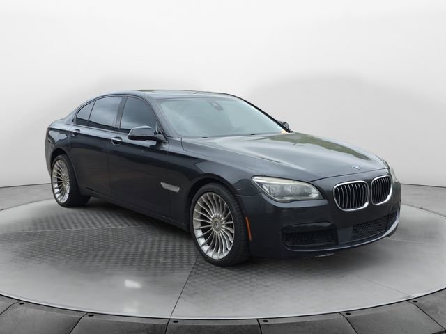 Used 2015 BMW 750i RWD image 7