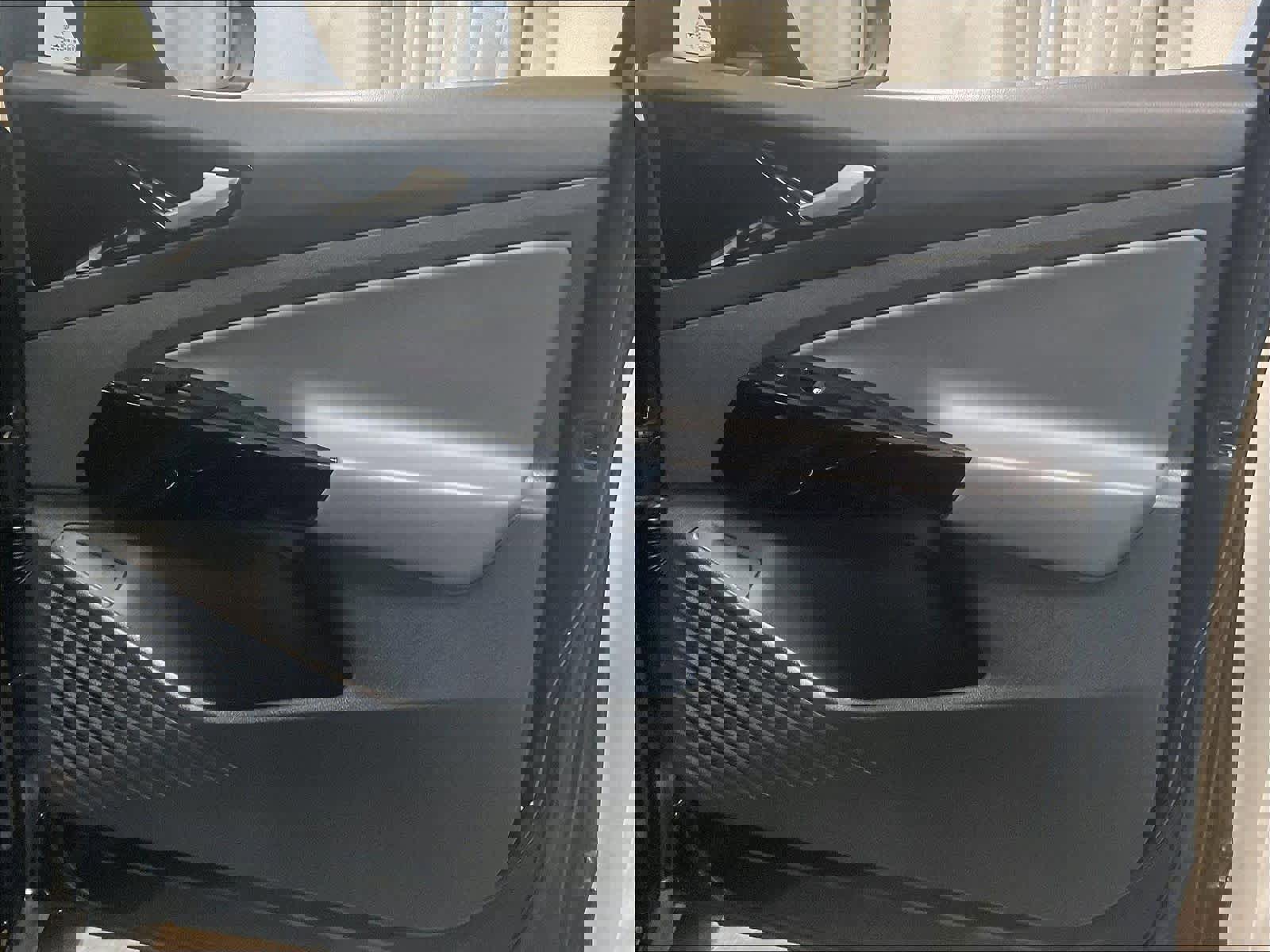 Used 2021 Volkswagen ID.4 Pro w/ ID.4 Protection Package image 12