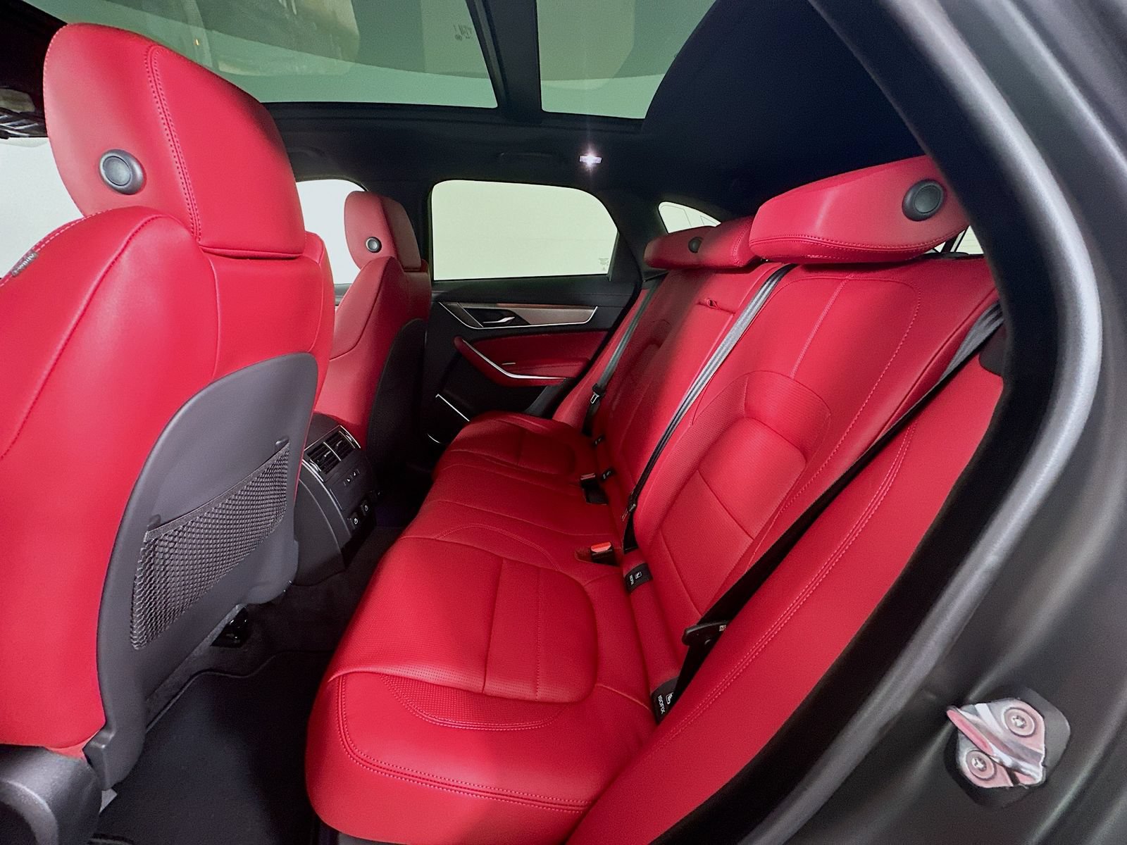 New 2026 Jaguar F-PACE R-Dynamic S AWD/4WD image 37