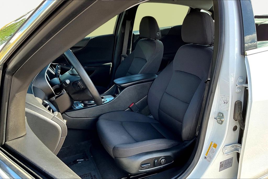 Used 2024 Chevrolet Malibu LT image 27