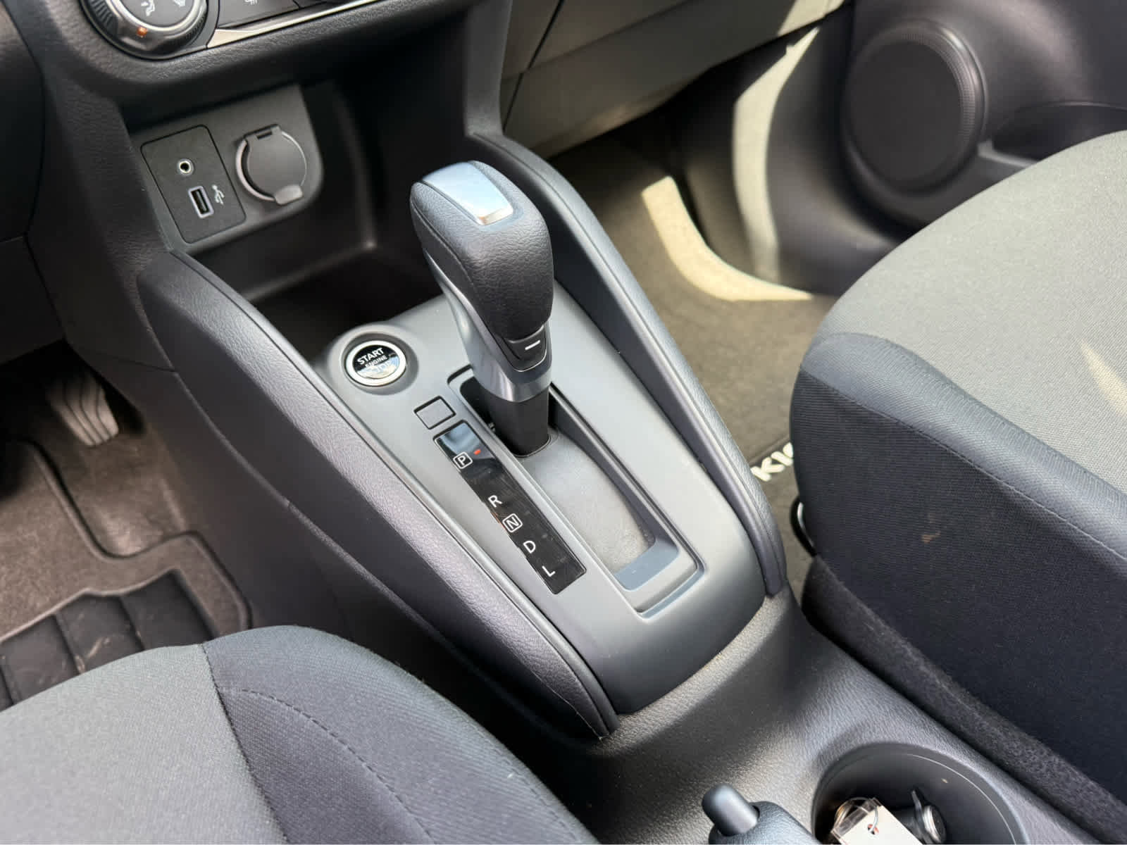 Used 2025 Nissan Kicks Play S FWD image 18