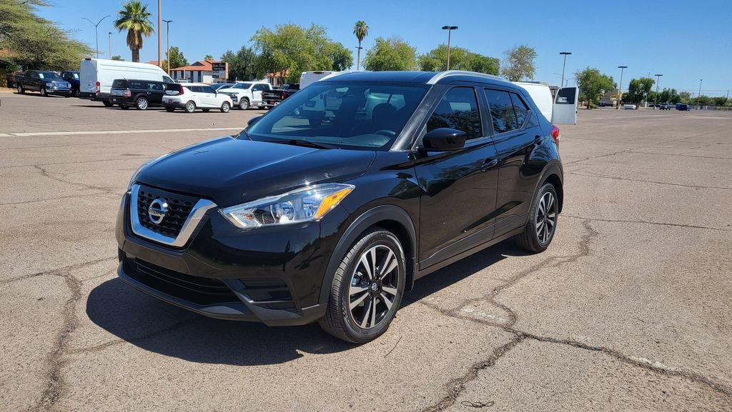 Used 2019 Nissan Kicks SV FWD image 4