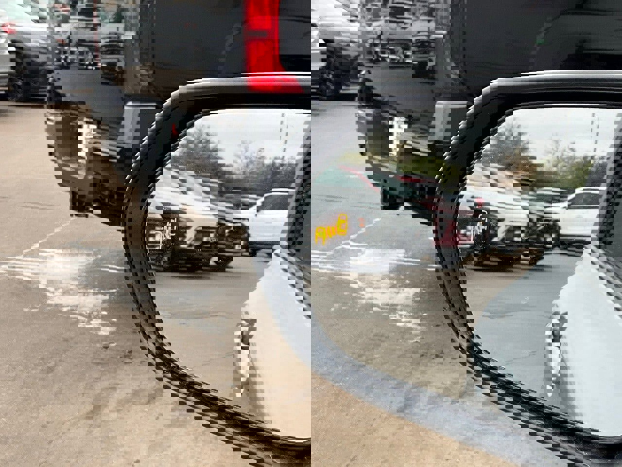 Used 2025 Toyota Camry LE image 19