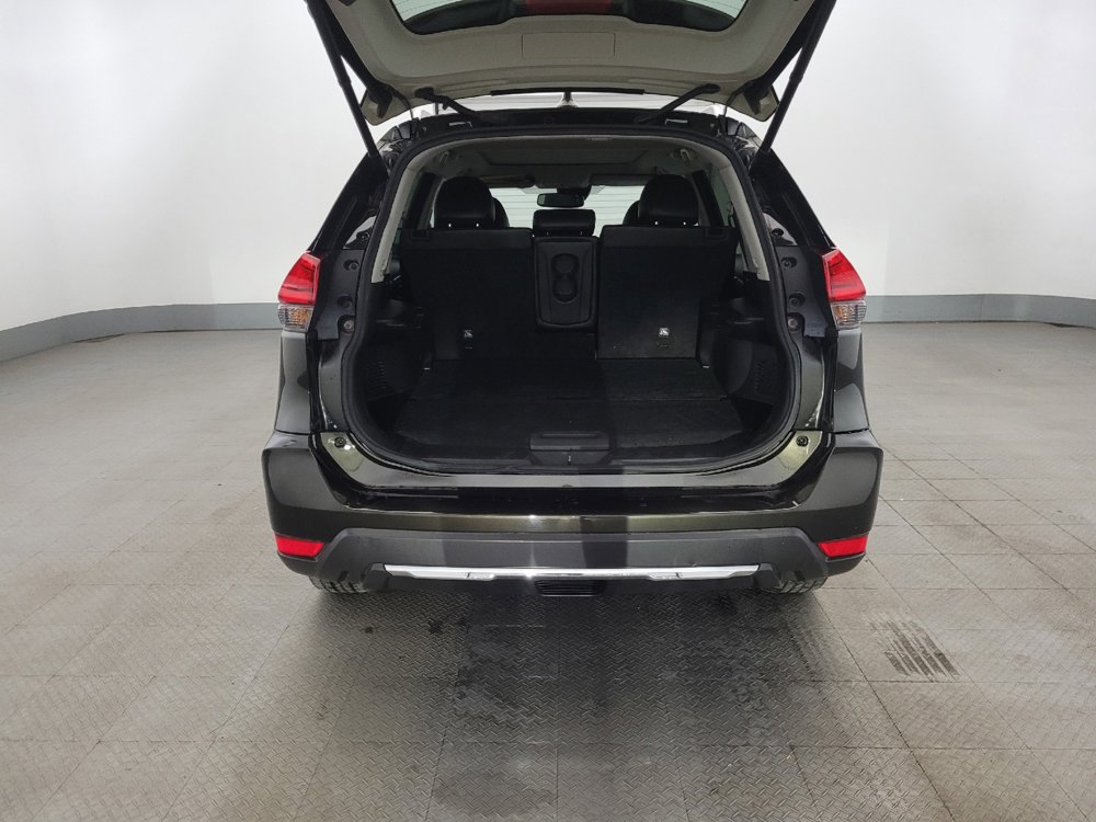 Used 2017 Nissan Rogue SL w/ SL Premium Package FWD image 29