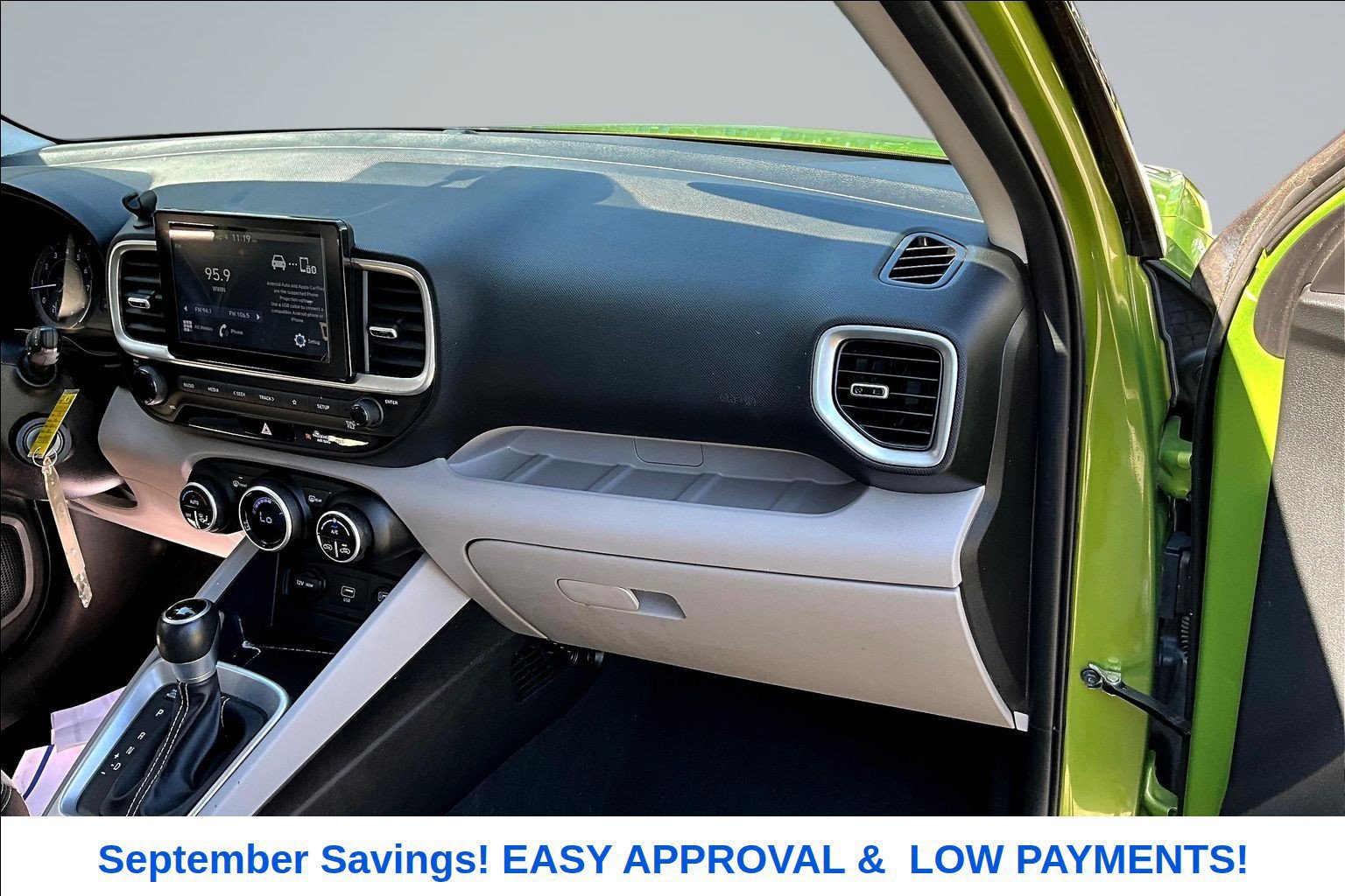 Used 2020 Hyundai Venue SEL w/ Convenience Package FWD image 21