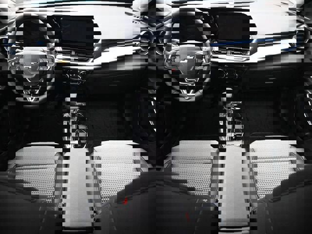 New 2026 Chevrolet Trax LT w/ Driver Confidence Package FWD image 21