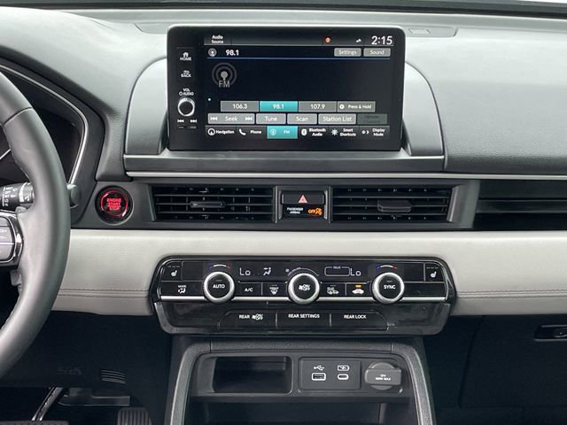 Used 2024 Honda Pilot Touring image 16