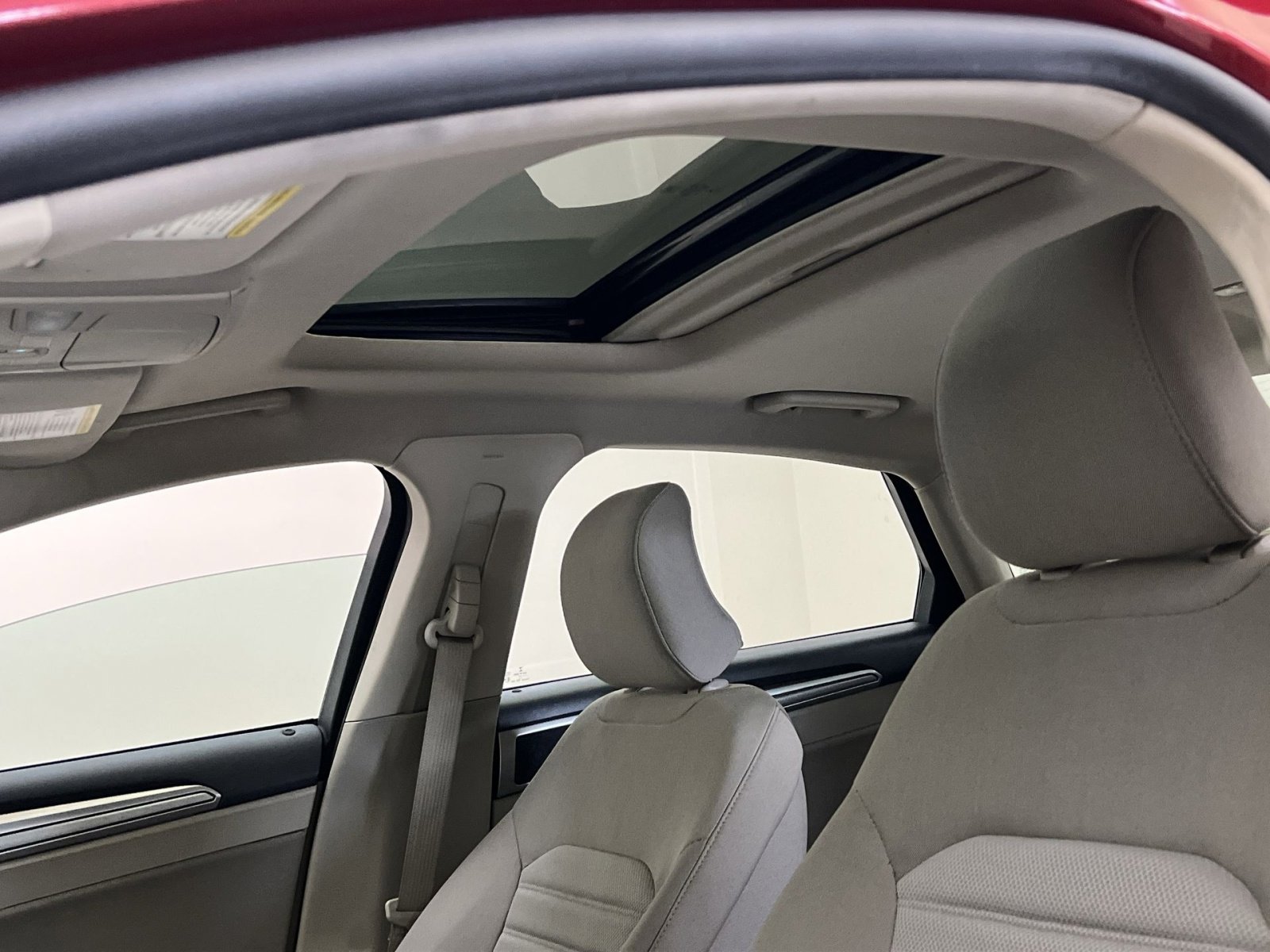 Used 2019 Ford Fusion SE image 22