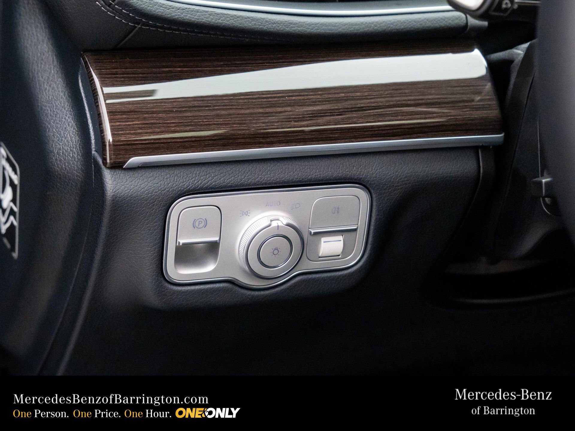 New 2026 Mercedes-Benz GLS 450 4MATIC image 23