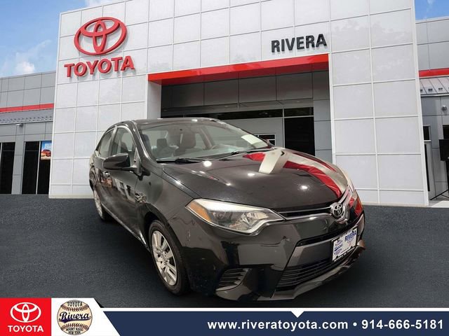 Used 2015 Toyota Corolla LE image 2